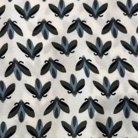 LOFT Womens Gray Sweater Blouse with Blue Green Flower Pattern - Size M - Picture 3 of 4